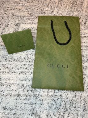 Gucci Authentic Small Green Pattern Shopping Bag with Black Rope Handles & Card